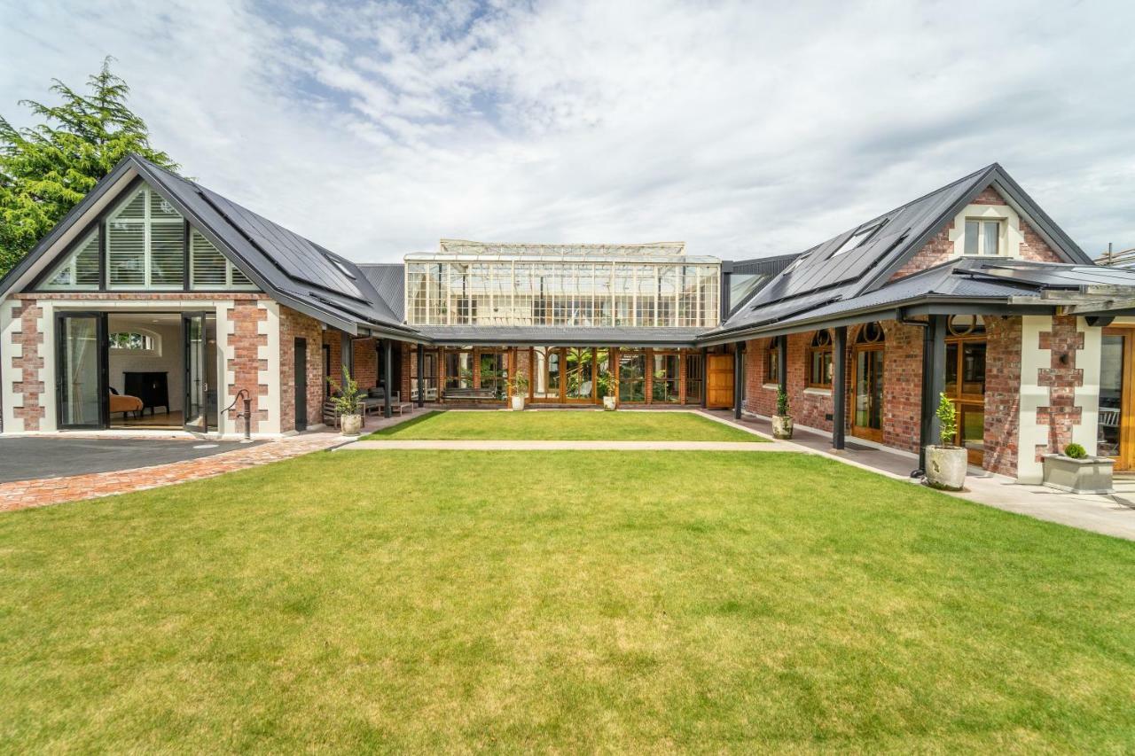 Britten Stables Studio Christchurch Exterior foto